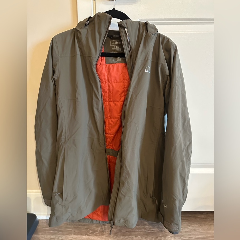LL Bean Womens ultralight primaloft waterproof down jacket size small